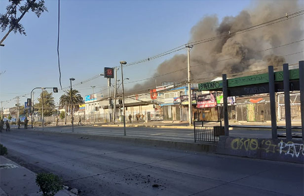 Incendian Unimarc de Pajaritos con Belarmino Osorio