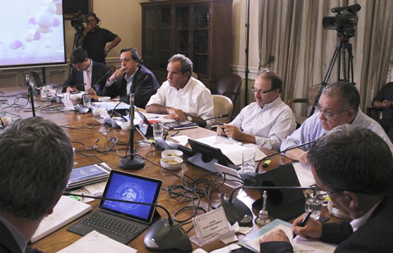 Rebaja de la dieta parlamentaria: Comisión de Constitución aprueba idea de legislar pero anticipa perfeccionamientos