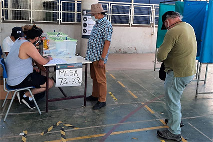 PRIMEROS RECUENTOS INDICAN PARTICIPACIÓN  DEL 3%