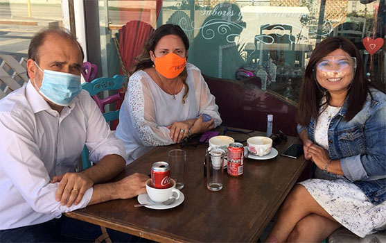 ALEJANDRA BUSTAMANTE RECIBE APOYO DE ALBERTO UNDURRAGA