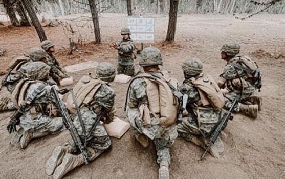 Alumnos de la Escuela de Suboficiales se encuentran en periodo de instrucción
