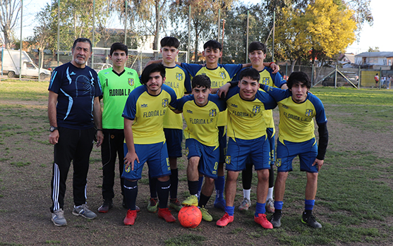 FLORIDA L. BLANCA RECIBE A INDEPENDIENTE