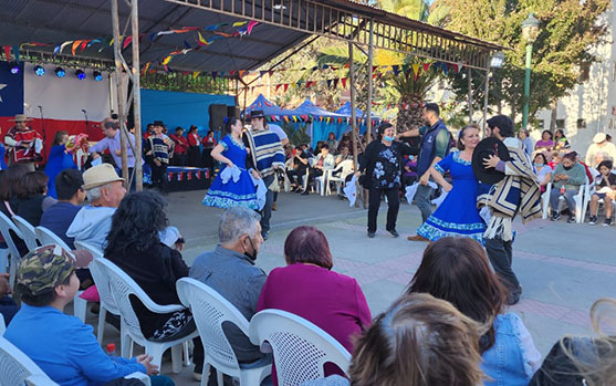 EXITOSA CELEBRACION DEL DIECIOCHO CHICO EN EL CAM PONIENTE