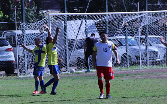 FLORIDA SUMA 9 PUNTOS EN ASOCSENIOR ANTE LOS HEROES