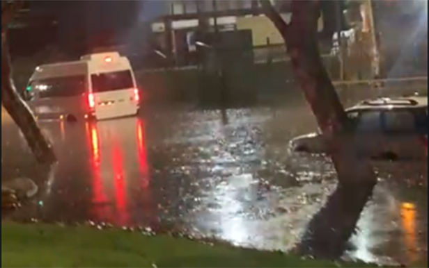 AV. PAJARITOS INUNDADO EN PLENO SIGLO 21