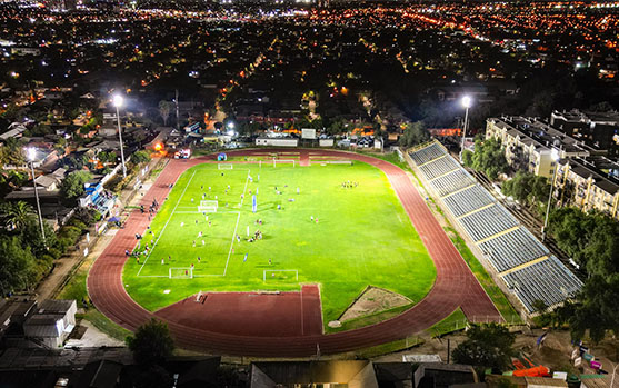 GOBIERNO  INVIRTIO $67 MILLONES EN LUMINARIAS DEL ESTADIO BUERAS