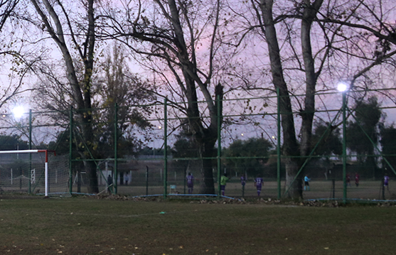 CAÑON ALONSO ILUMINARA SU CAMPO DEPORTIVO