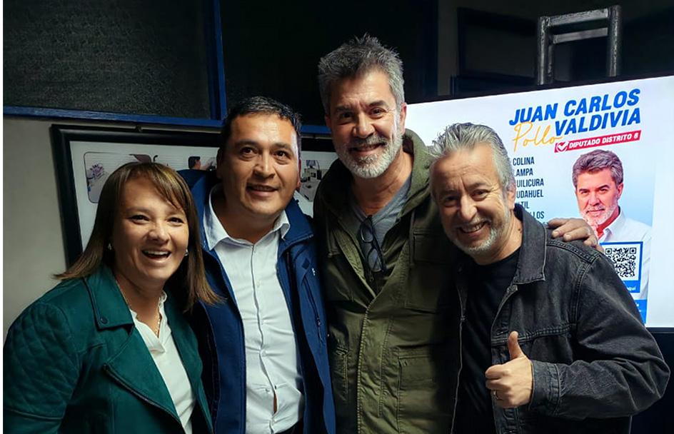 CLAUDIO BARAHONA APUESTA POR JUAN CARLOS VALDIVIA