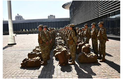 ¿CUANTOS MILITARES SE DESPLEGARON EN LOS LOCALES DE VOTACION?